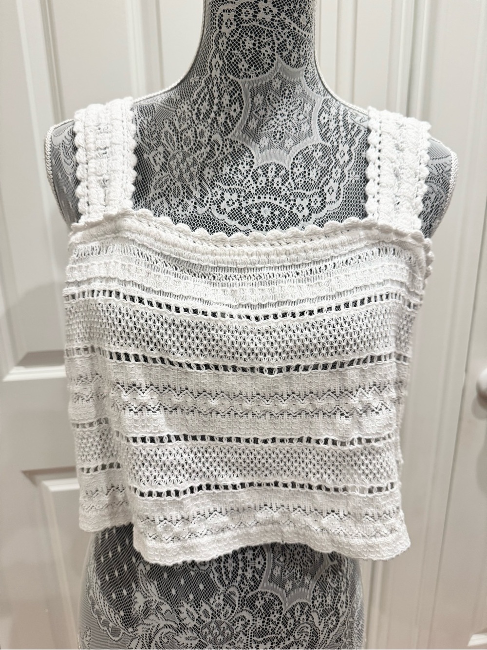 aerie Cotton White Crochet Knit Cropped Tank Top Sz. L Festival Boho Cottagecore